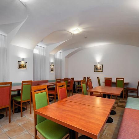 City Central De Luxe Прага Екстериор снимка