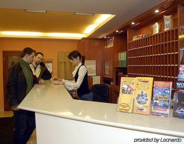 City Central De Luxe Прага Екстериор снимка