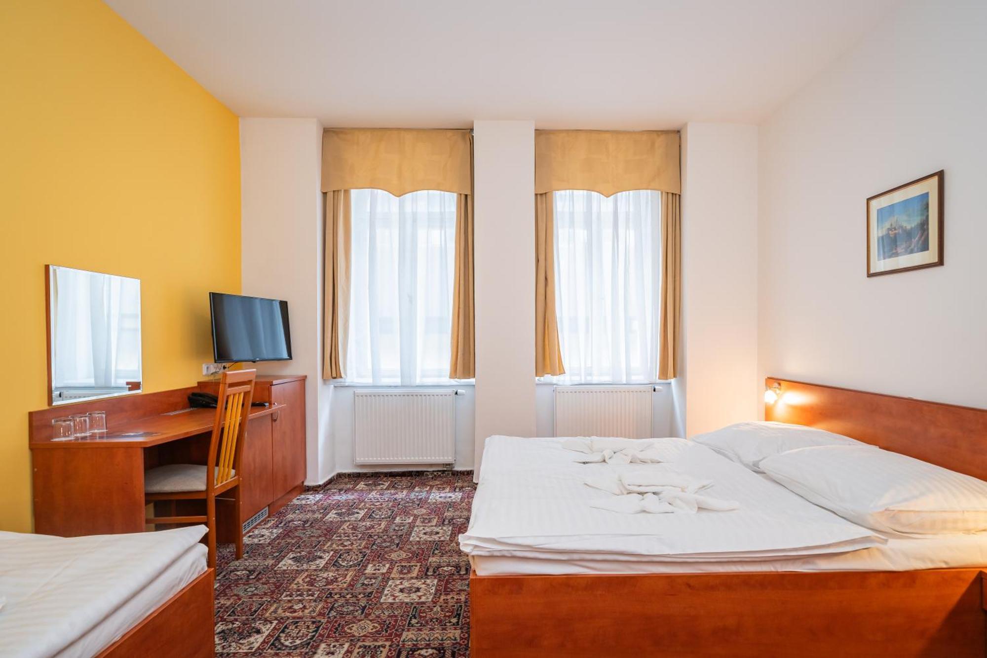 City Central De Luxe Прага Екстериор снимка